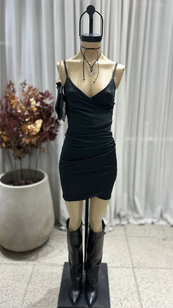 Producto - VESTIDO TRICOT NEGRO