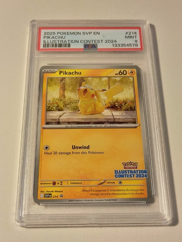 Producto - Cartas Pokemon PIKACHU #214 PROMO ILLUSTRATION CONTEST 2024 POKEMON psa 9
