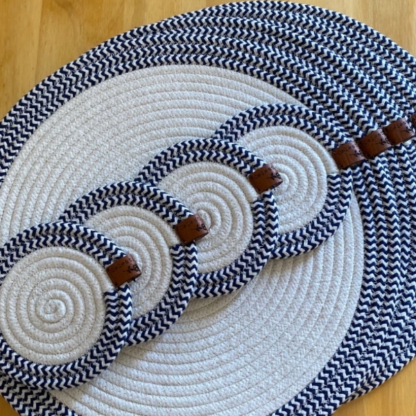 Producto - Platos de sitio combinados azul marino