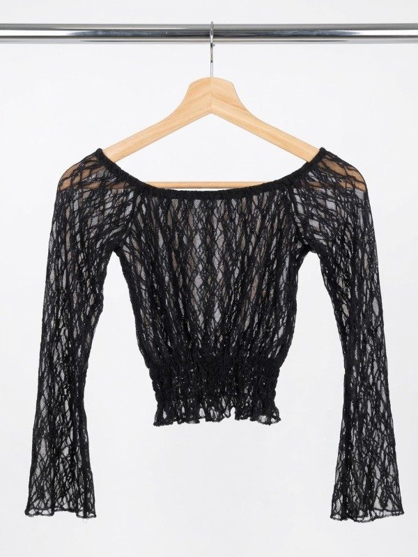 Producto - Remera manga larga cuello bote encaje
