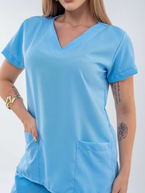 Producto - Chaqueta Celeste Basic