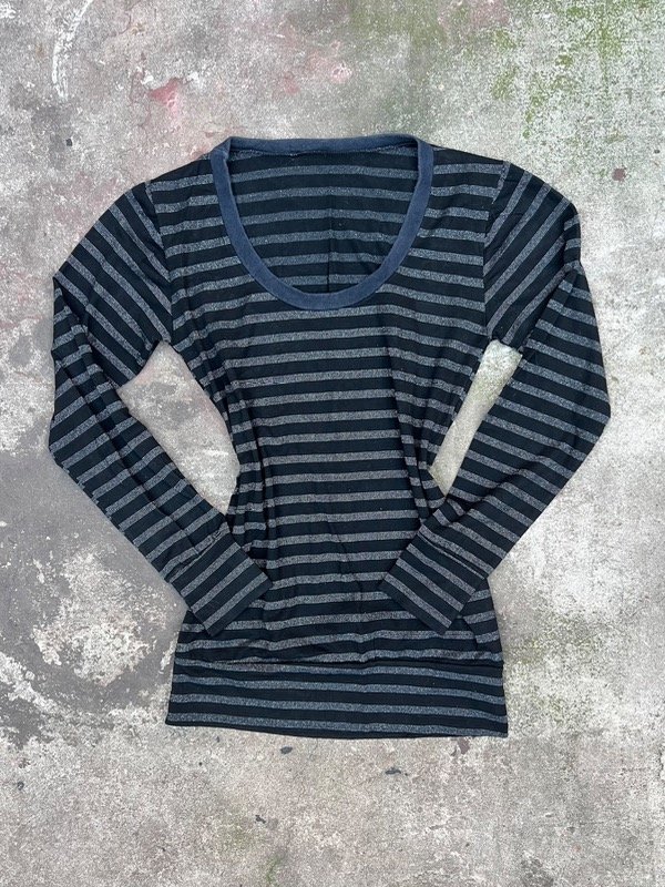 Producto - Remera M/Larga Y2K - T M