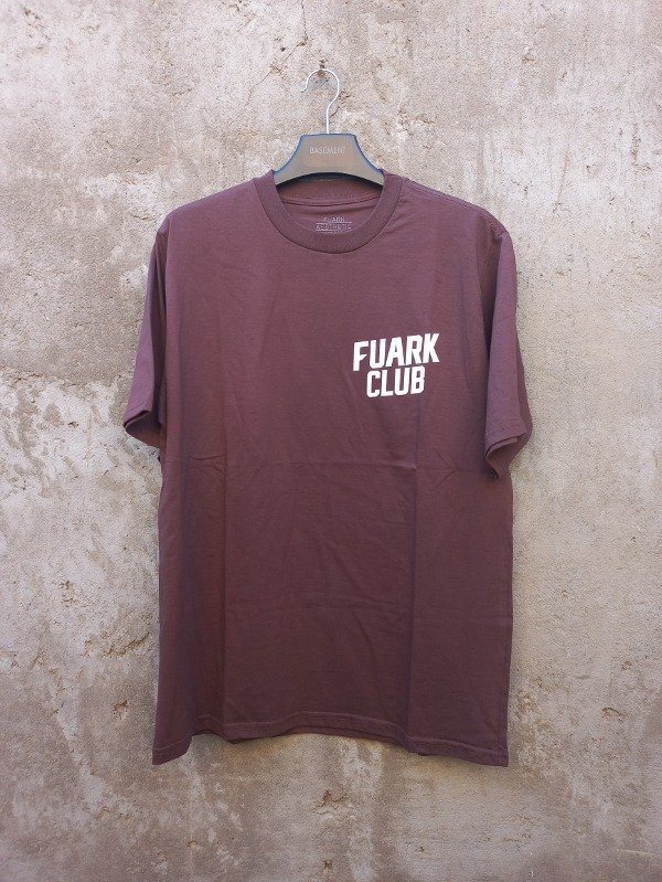 Producto - Remera oversize FUARK chocolate