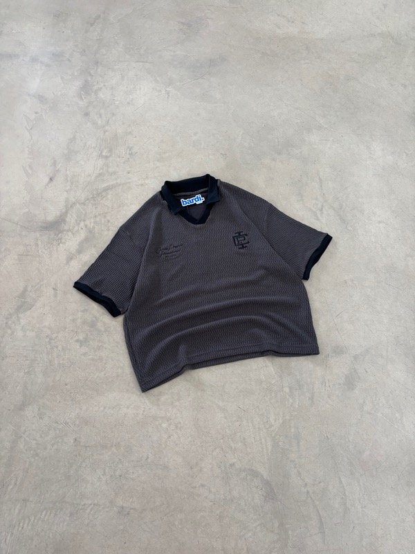 Producto - Chomba Tejida Grey T.L NUEVA