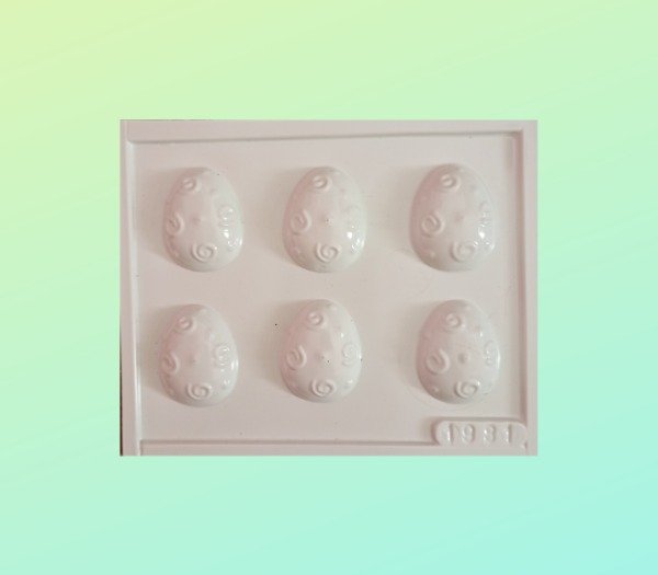 Producto - Placa 6 huevitos decorados