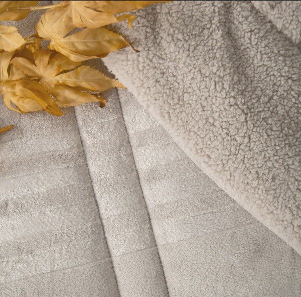 Producto - Edredon Flannel c/Cordero a Rayas Alcoyana King Size