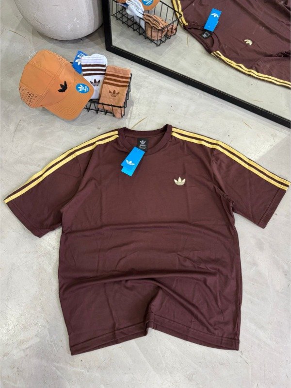 Producto - REMERA RETRO OVERSIZE 20/1 - 12