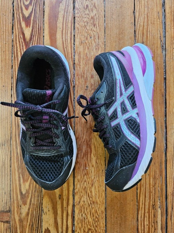 Producto - Zapatillas Asics Negras Violeta n38