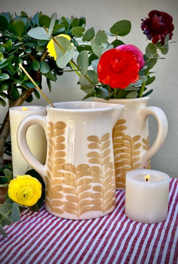 Producto - Jarra c hojas beige