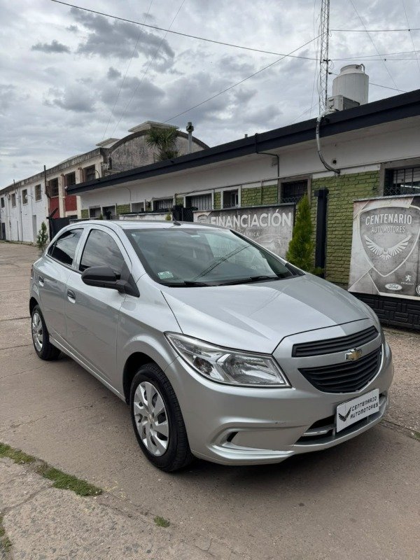 Producto - Chevrolet Onix 1.4 LT MT 2016 - 3