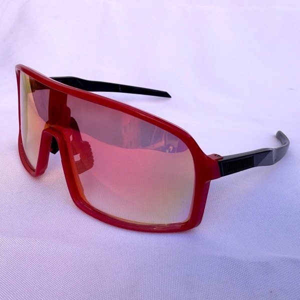 Producto - LENTES DEPORTIVOS GRANDES MARCO Y LENTE ROJO