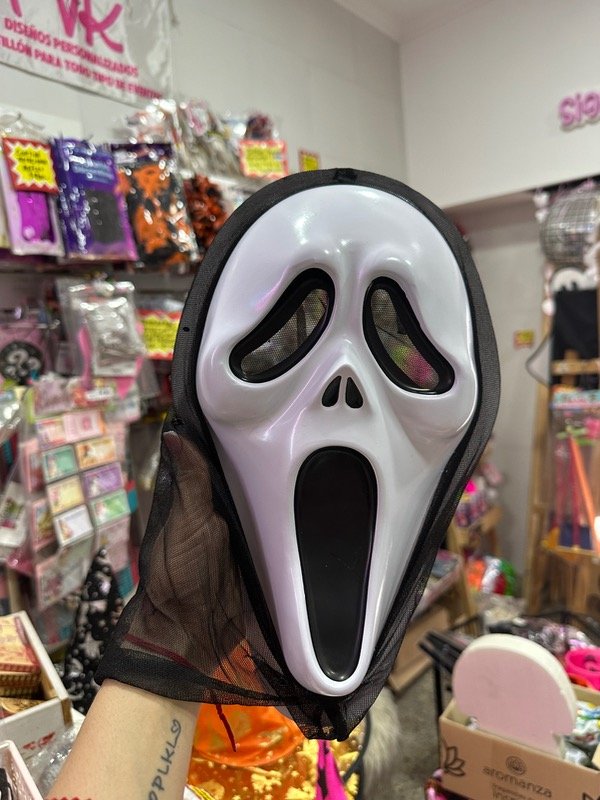 Producto - Mascara el grito scream con tull Halloween
