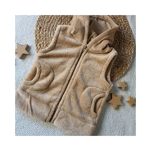 Producto - chaleco de polar peludito  beige