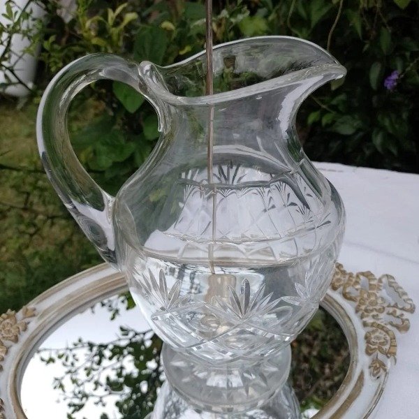 Producto - Jarra de cristal con pedestal