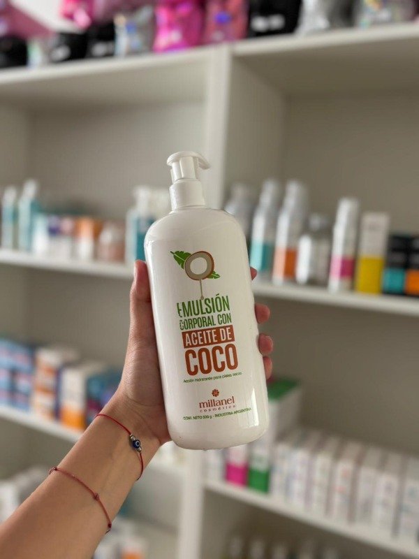 Producto - CREMA HIDRATANTE CORPORAL CON ACEITE DE COCO MILLANEL 500ml