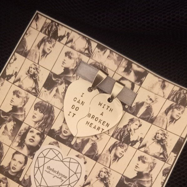 Producto - Corazón partido I can do it with a broken heart Outlet