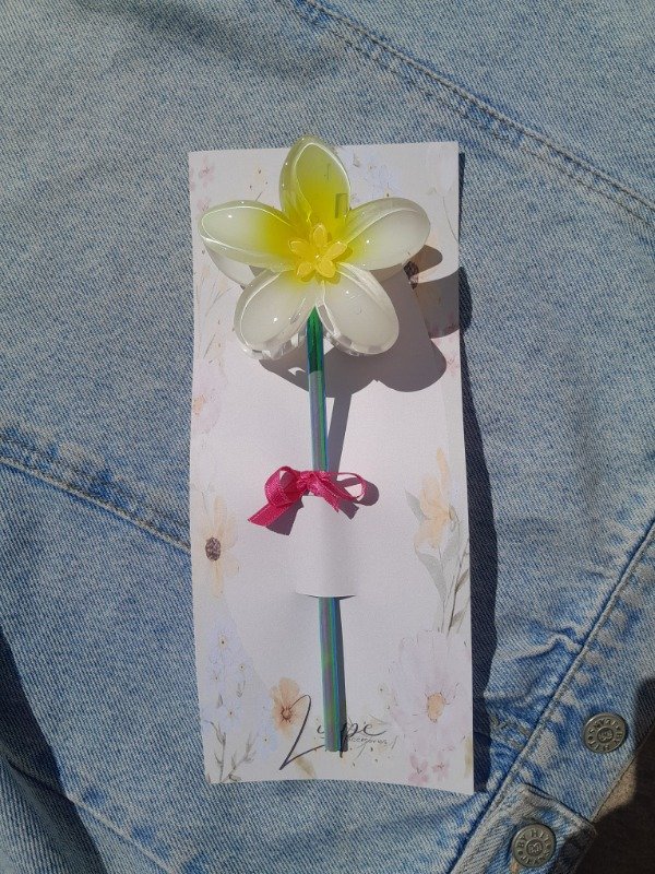 Producto - Broche flor amarilla 7