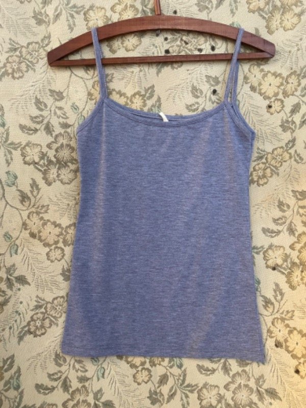 Musculosa gris