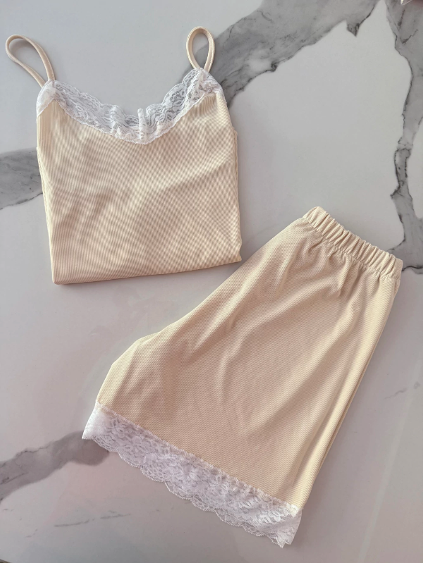 Producto - Pijama crema