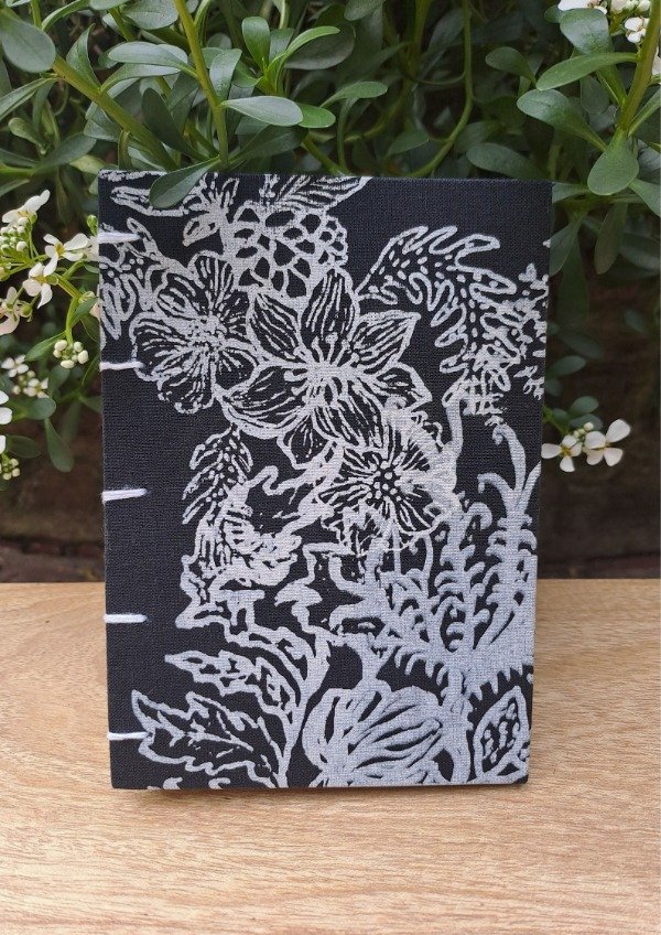 Producto - Cuaderno con tela serigrafiada - blanco y negro