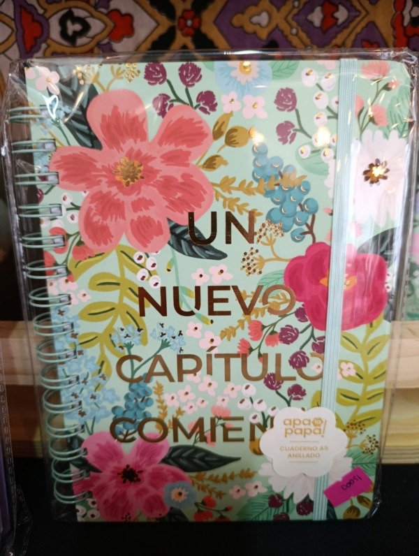 Producto - Cuaderno anillado A6 nuevo capítulo