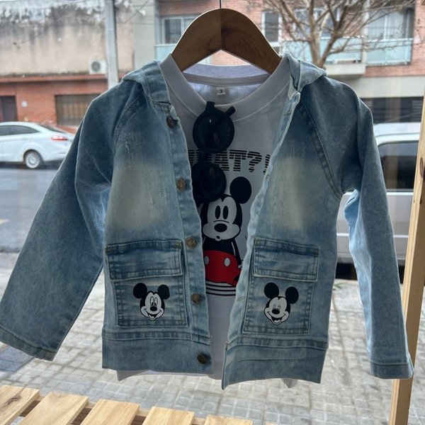 Campera con capucha Mickey talles hasta 3 años