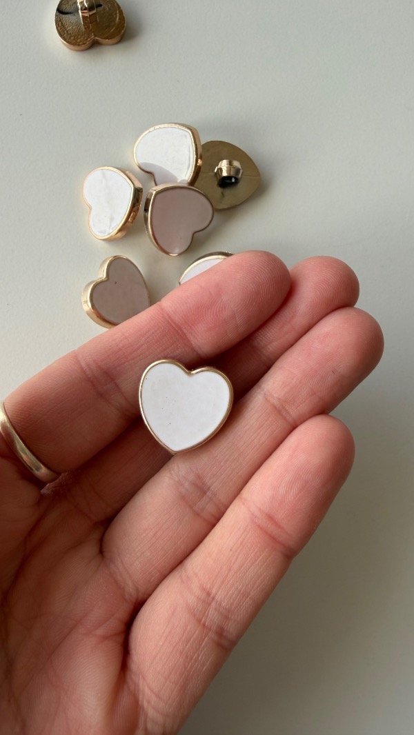 Producto - Botón chato corazón blanco - 0
