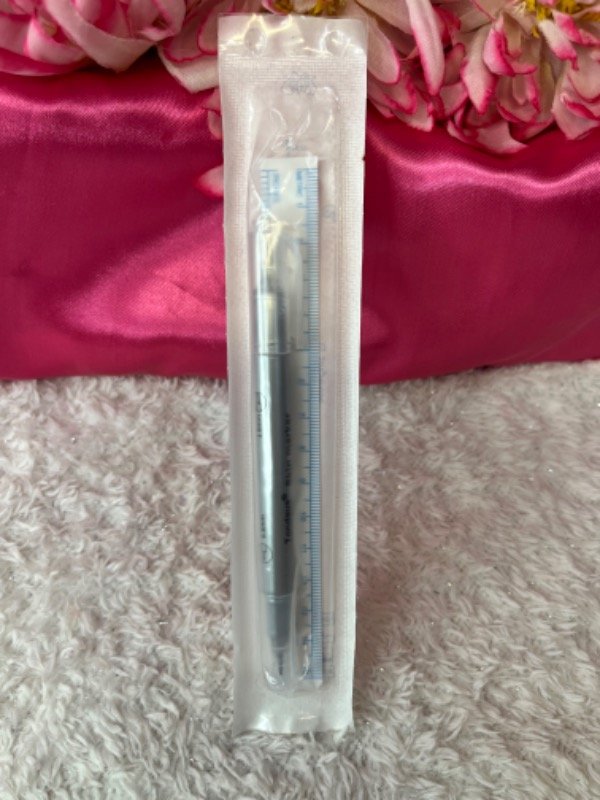 Producto - Marcador de cejas con reglas