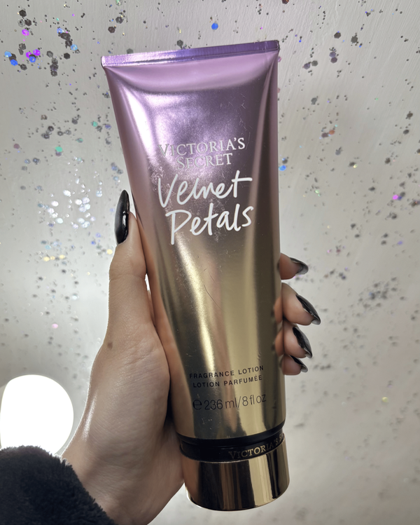Producto - Crema Clásica Velvet Petals