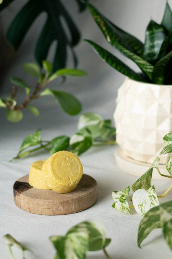 Producto - Shampú sólido de cúrcuma y zanahoria