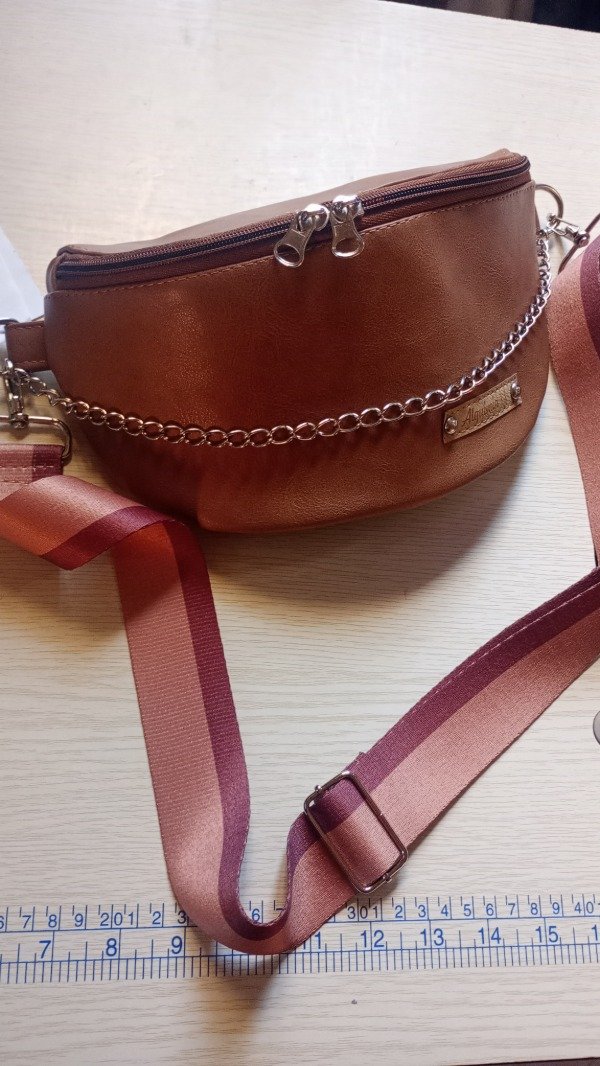 Producto - Riñonera Esencia Cadenas
