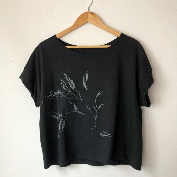 Producto - Remera Lupe Hojas