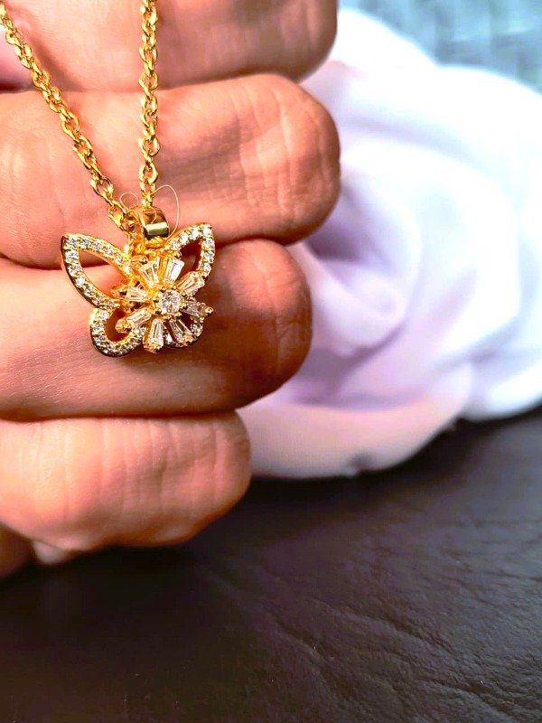 Producto - Collar mariposa dorado