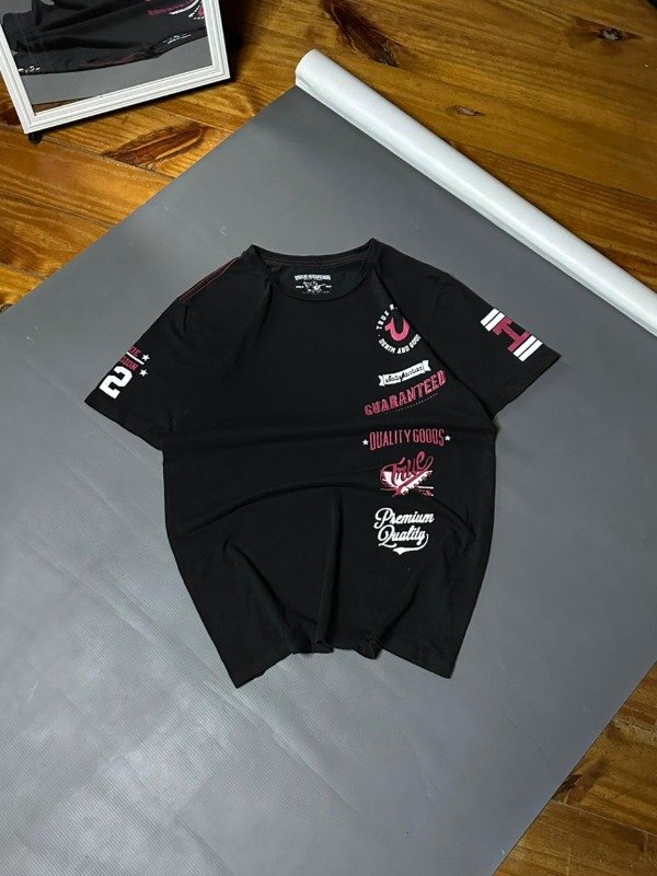 Producto - TRUE RELIGION VER PAT TEE (S)