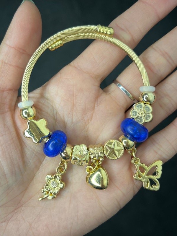 Producto - Pandora dorada 3