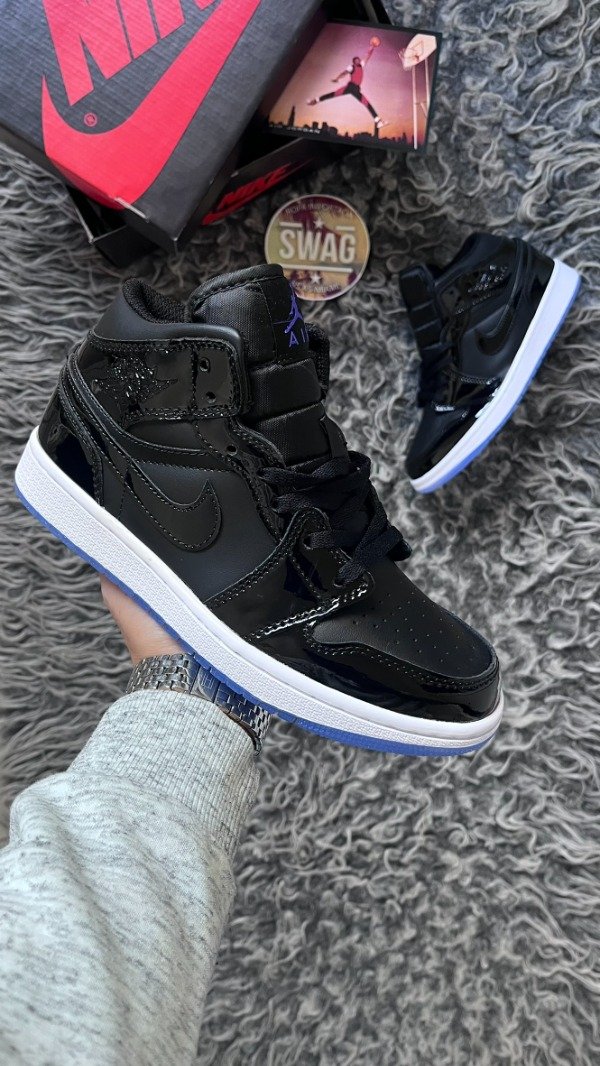 Producto - JORDAN RETRO 1 SPACE JAM