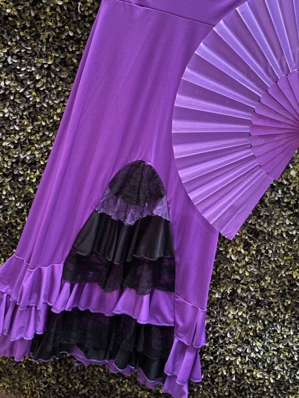 Producto - Primo Falda y abanico violeta