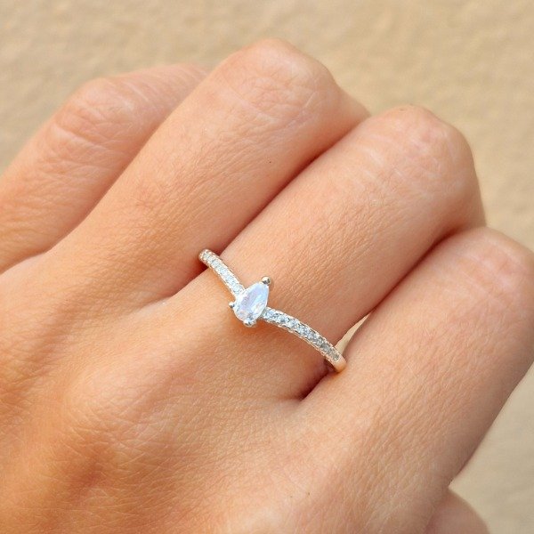 Producto - Anillo gota plateado