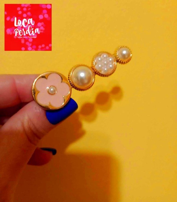 Producto - Hebilla Flor Rosa y Blanco 6 cm Con Pinza