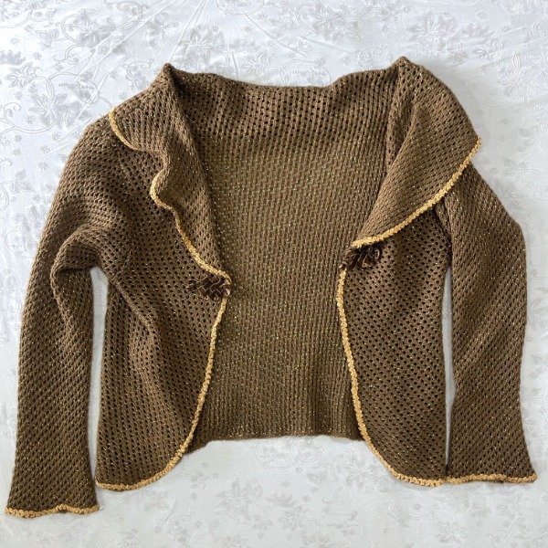 Producto - brown sweater w/ gold details (M)