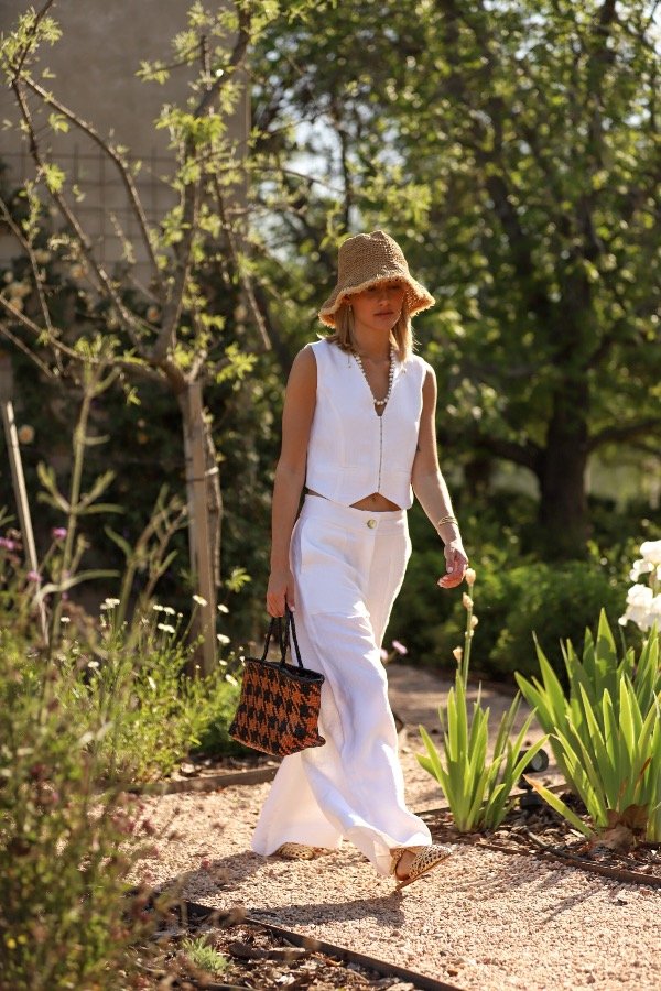 Producto - The corset vest white / Chaleco corset