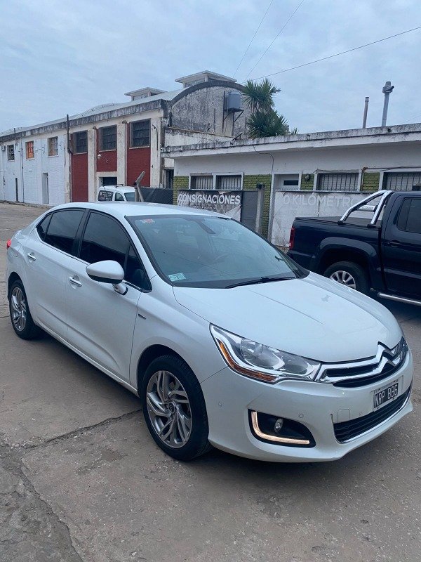 Producto - Citroën C4 Lounge 1.6 exclusive TIP 2014