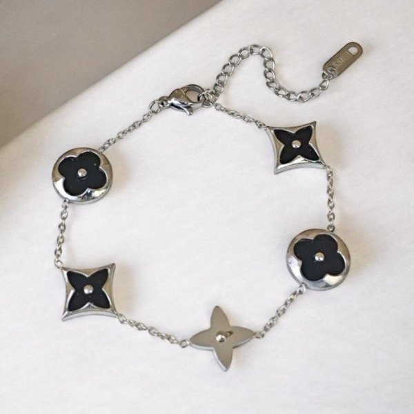 Producto - Pulsera dijes flores Negro Plateado