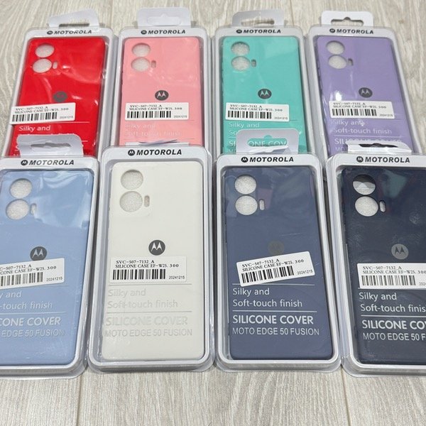 Producto - FUNDA SILICONA CON LOGO EDGE 50 FUSION