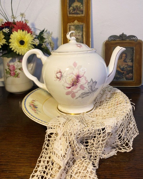 Producto - Tetera Hartford (Con Detalle En Tapa)