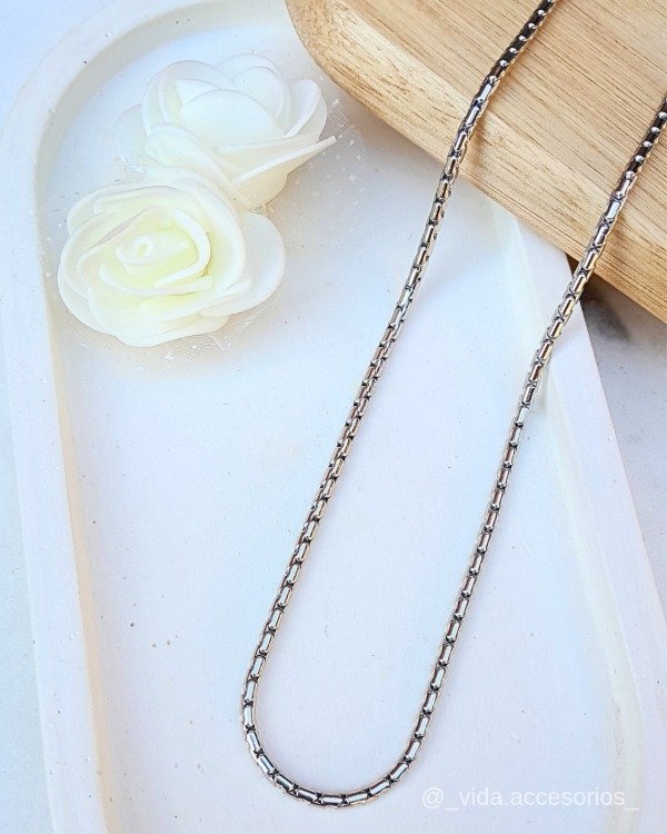 Producto - Cadena con eslabones rectangulares de 60 cm de Acero Quirúrgico