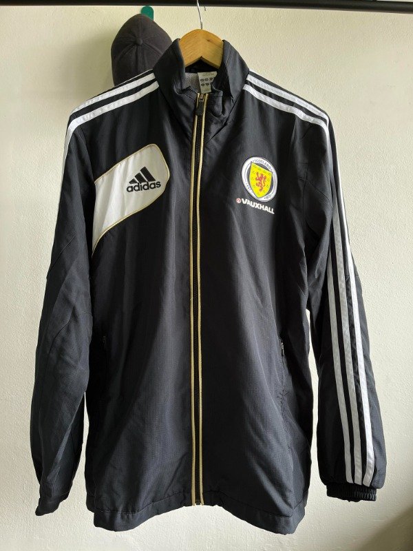 Producto - Campera Escocia 2011-12