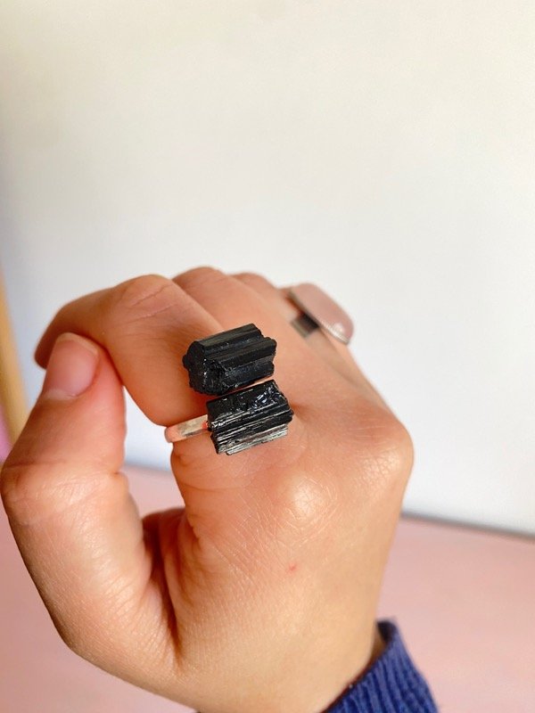 Producto - Anillo regulable Turmalina