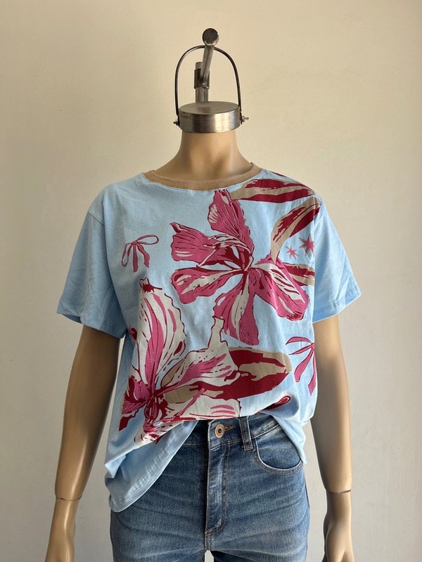 Producto - Remera flower