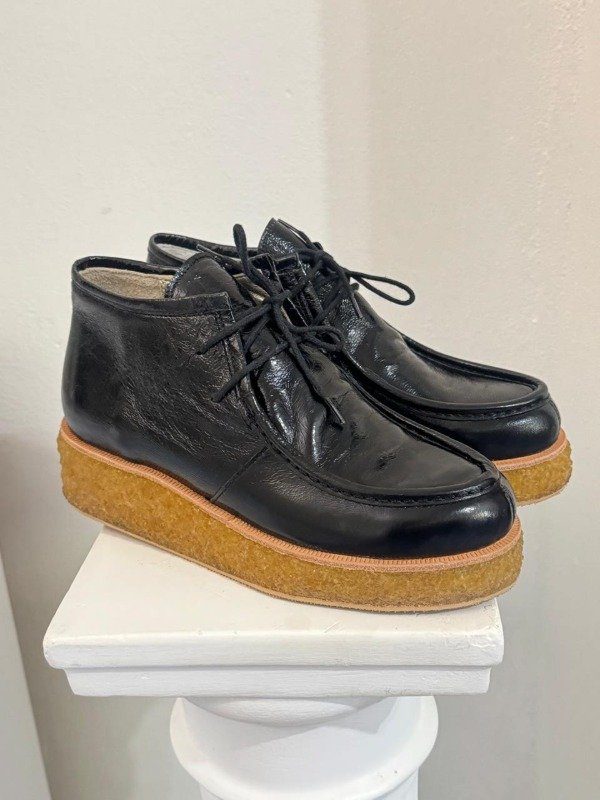 Producto - BORCEGOS TAMI DE CHAROL QUEBRADO COLOR NEGRO